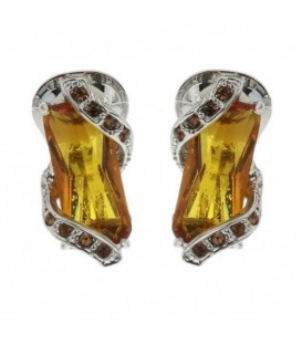 Bruine oorclip met strass steentjes