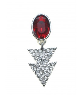 Oorclips met rode strass steen en driehoekige hangertjes bezet met heldere strass steentjes