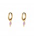 Goudkleurige oorbellen met een paarse hanger