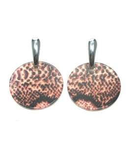 Zilverkleurige oorbellen met ronde bruine stippen hanger