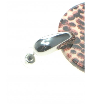 Zilverkleurige oorbellen met ronde bruine stippen hanger