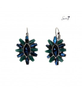 Blauw gekleurde oorhangers met glas kralen