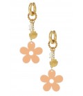 Goudkleurige oorhangers met een beige bloem en bedels