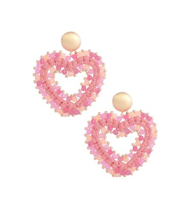 Roze gekleurde harten oorhangers met een goudkleurig oor stukje