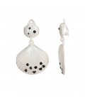 Zilverkleurige schelpen oorclips met grijze kristallen