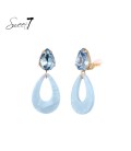 Blauwe oorclips met glas steentjes