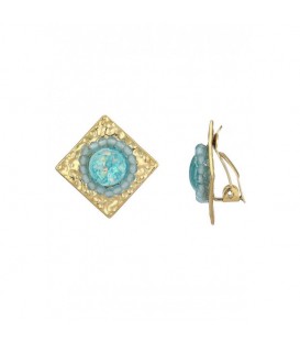 Oorclips goudkleurig met een blauw steentje en krisstallen steentjes rondom