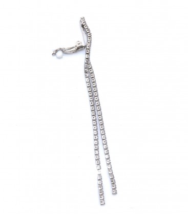 Oorclips zilverkleurig met 2 strengen en sprankelende srass steentjes