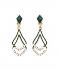 Groene oorclips met een dubbele hanger en helder stass steentjes