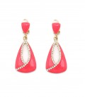 Oorclips roze met een heldere stras rand in het midden van de hanger