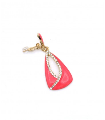 Oorclips roze met een heldere stras rand in het midden van de hanger
