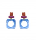 Blauwe oorclips met een roze en oranje glas steentje