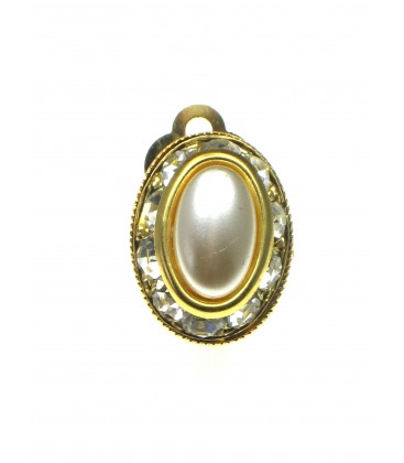 Ovale goudkleurige oorclips met parel hart en strass steentjes rand