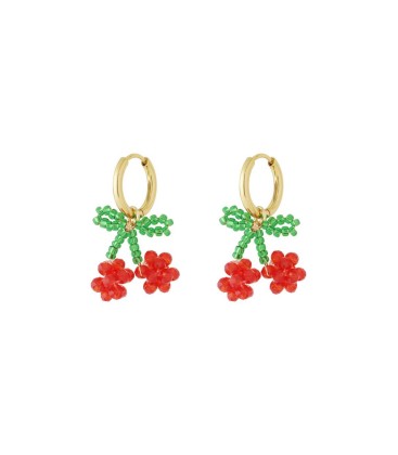 Leuke fruit oorhangers met kersen en groene blaadjes