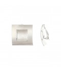 Oorclips zilverkleurig in geometrisch design met moderne uitstraling
