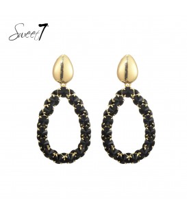 Oorbellen met zwarte kristallen steentjes en een goudkleurige afwerking