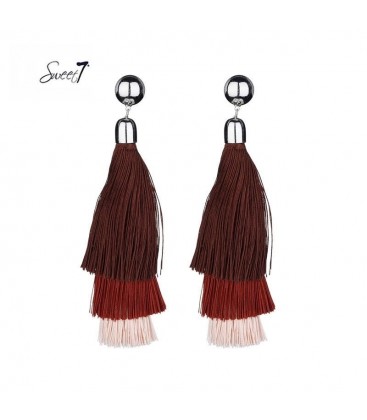 Oorbellen rood met drie lagen franjes in verschillende kleuren