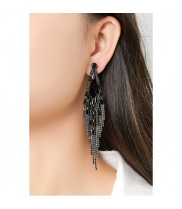 Oorclips goudkleurig met heldere strass steentjes