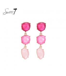 Oorbellen in drie tinten roze met goudkleurige afwerking