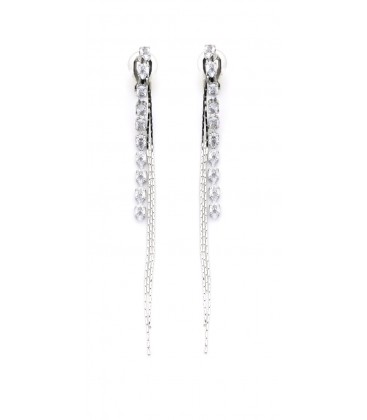 Oorclips zilverkleurig met heldere fonkelende steentjes