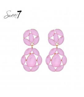 Oorbellen met roze steentjes en goudkleurige accenten