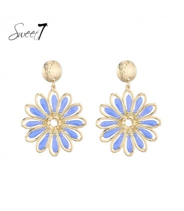 Oorbellen met blauwe bloem en goudkleurige rand