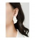 Oorclips goudkleurig met elegante golvende vorm