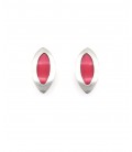 Oorclips met fuchsia roze ovale steen en zilverkleurige rand
