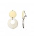 Oorclips met zilverkleurige hanger en creme kleurige knop